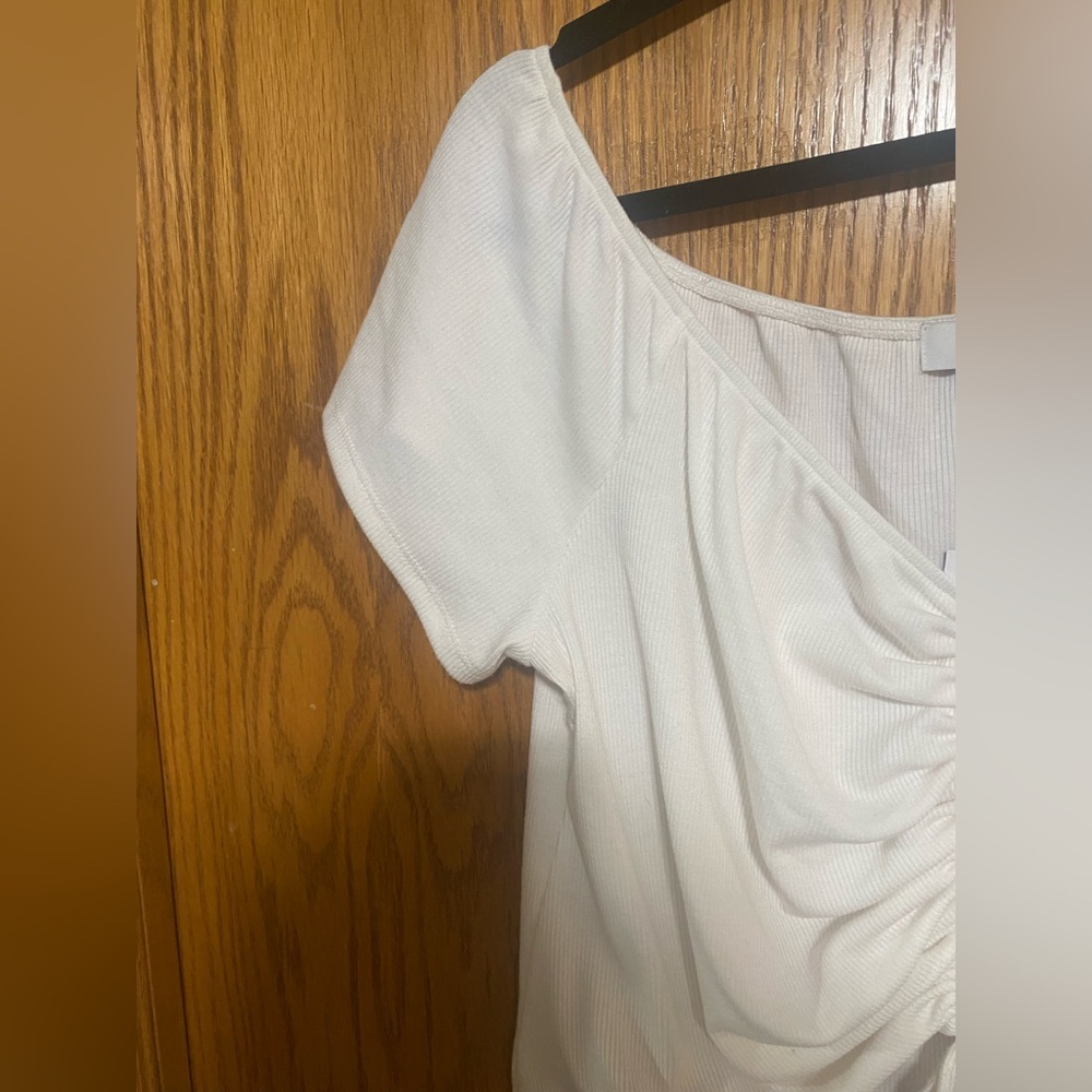 Plus Size Ruched Crop - Picture 4 of 6